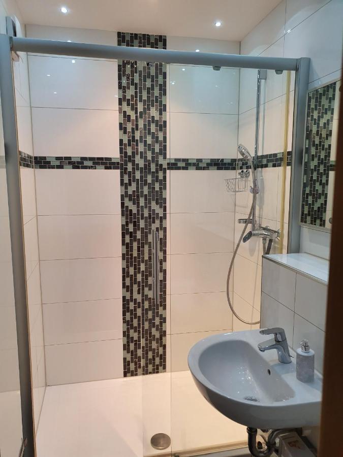 Apartment Binnenhafen Duisburgo Esterno foto