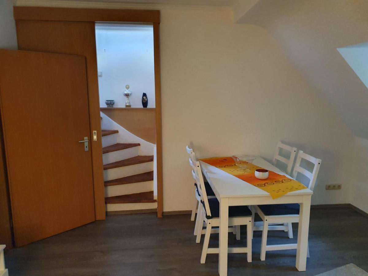 Apartment Binnenhafen Duisburgo Esterno foto